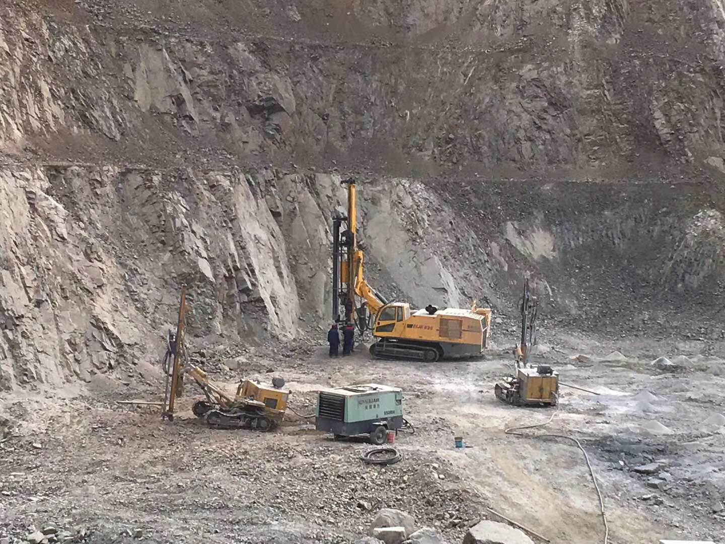 DTH Drilling Rig